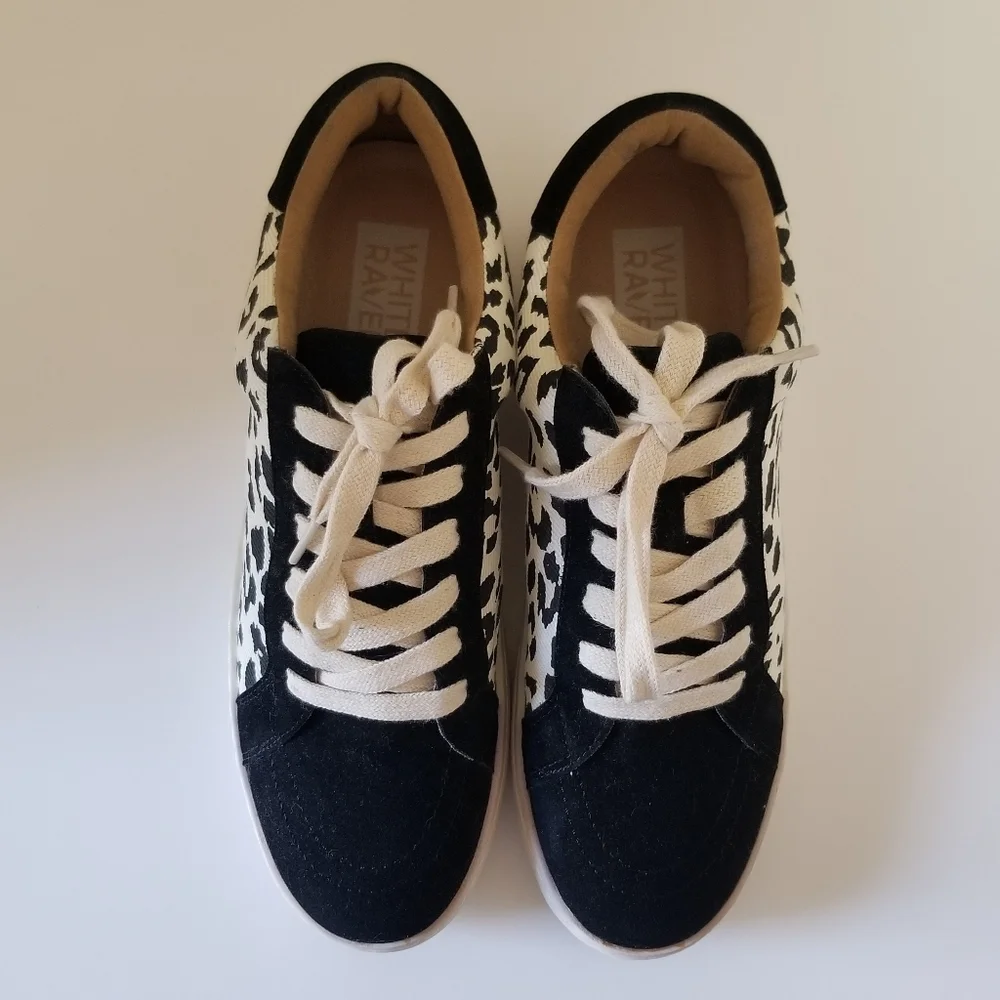 White Raven Women's Black Cheetah Sneakers. Size 7.5 - Picture 3 of 8